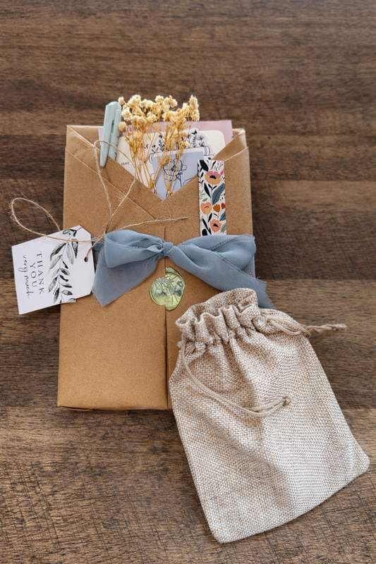 Salt & Spine - Blind Date with a Book